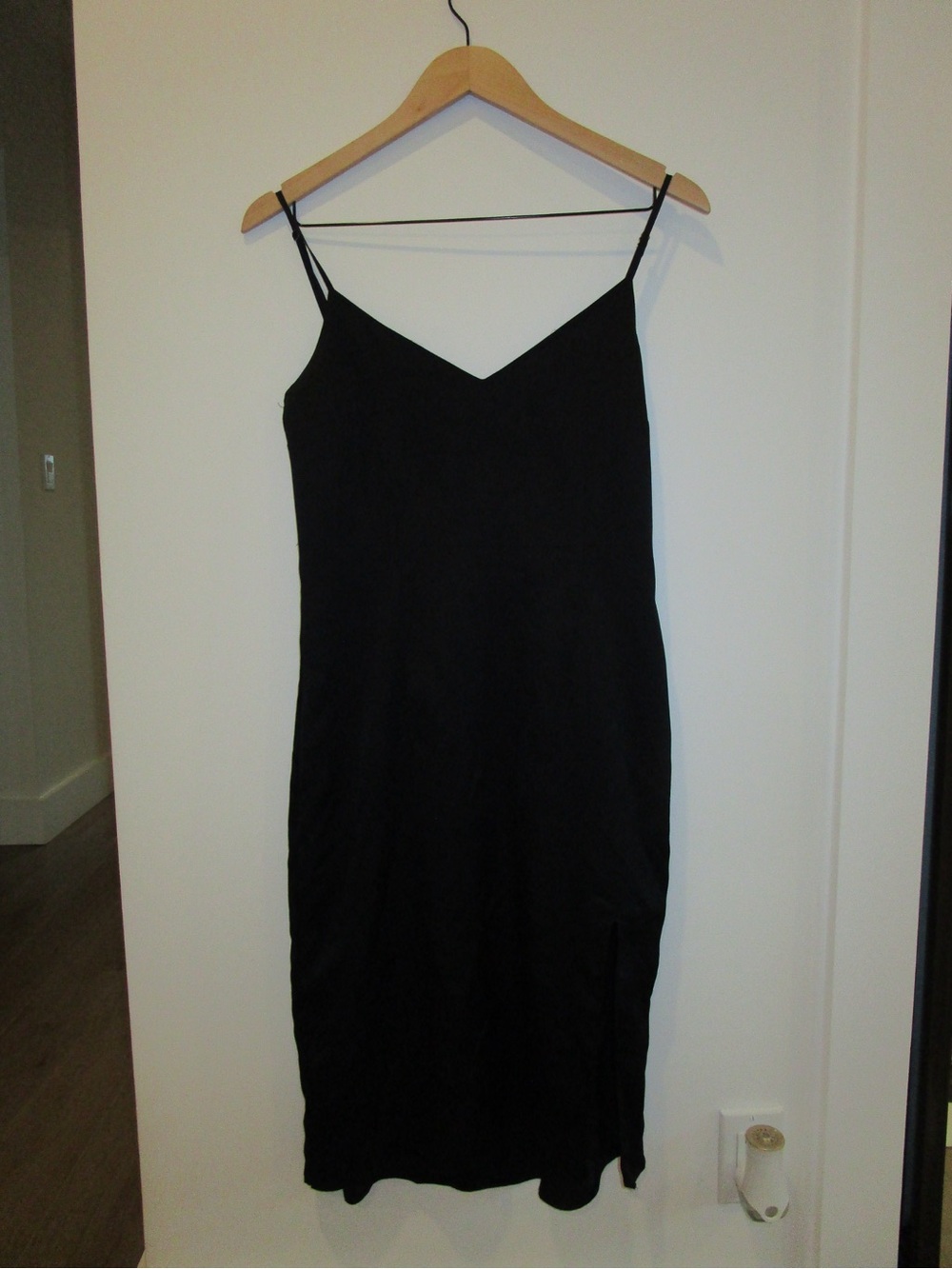 Abercrombie & Fitch Black Slip Midi Dress with V-Neck